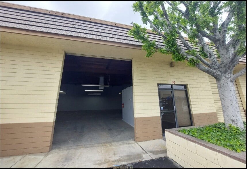 12455 Branford St, Pacoima, CA for lease - Building Photo - Image 2 of 25