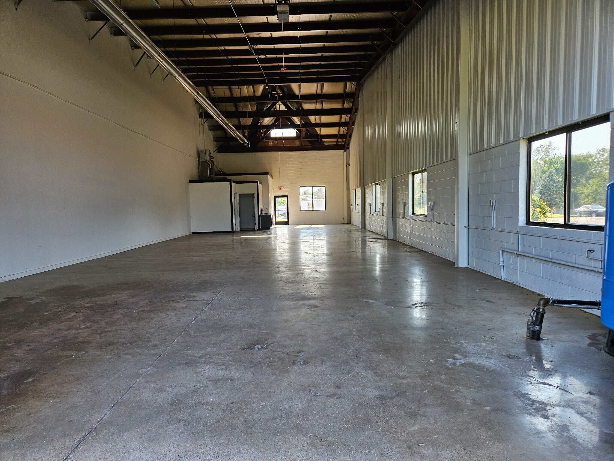 11011-11039 Hi Tech Dr, Whitmore Lake, MI for lease Building Photo- Image 1 of 7
