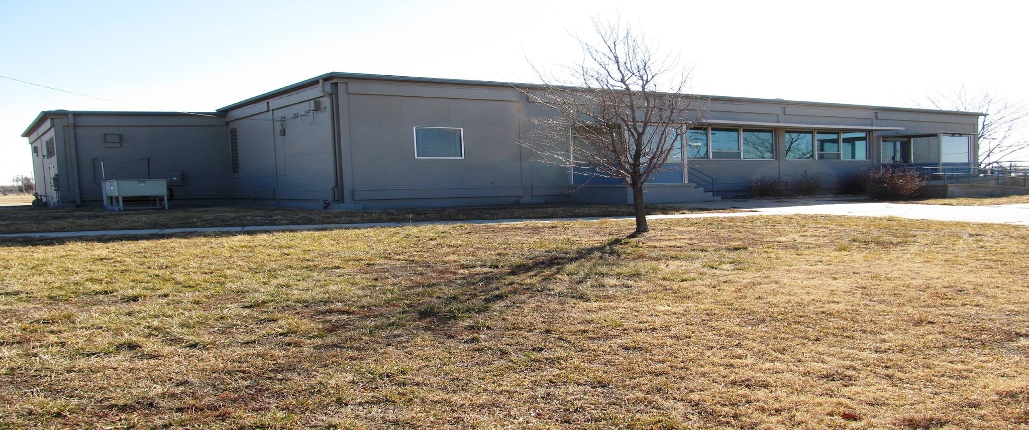 3213 Arnold Ave, Salina, KS for lease Primary Photo- Image 1 of 3