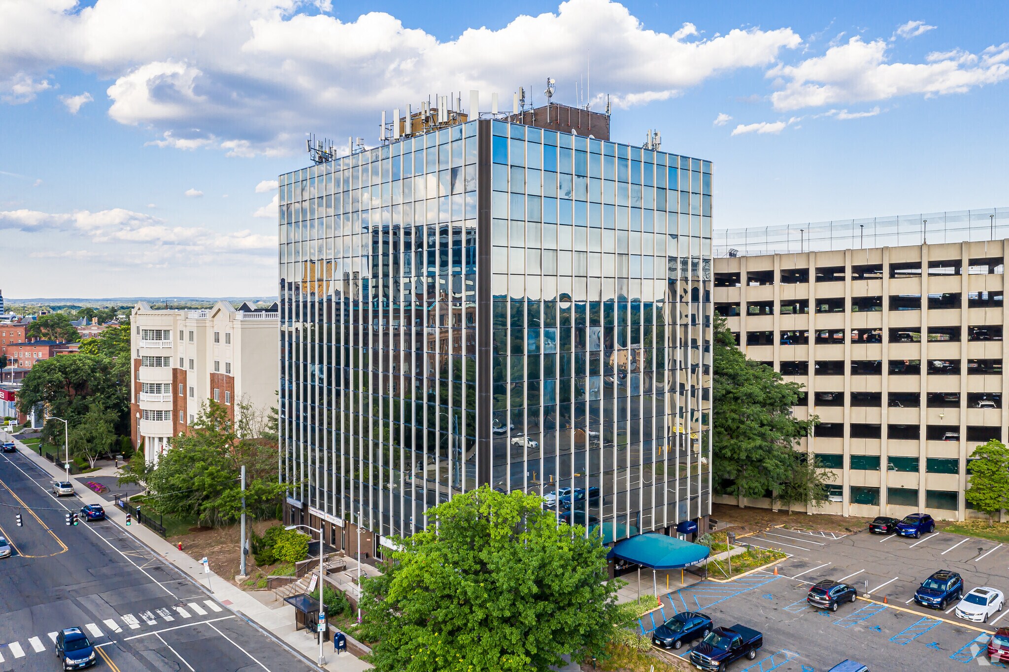 100 Retreat Ave, Hartford, CT à vendre Photo principale- Image 1 de 1