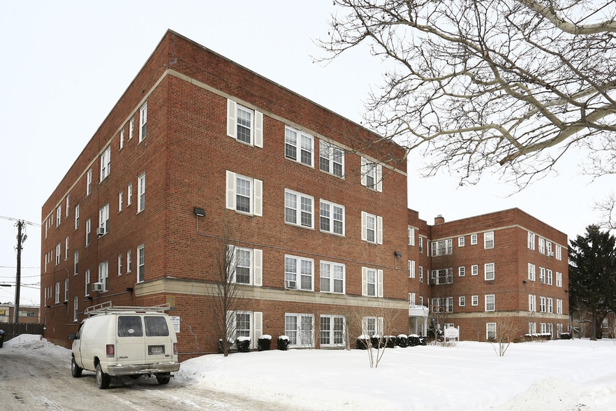 2870 S Moreland Blvd, Cleveland, OH for sale - Building Photo - Image 3 of 5