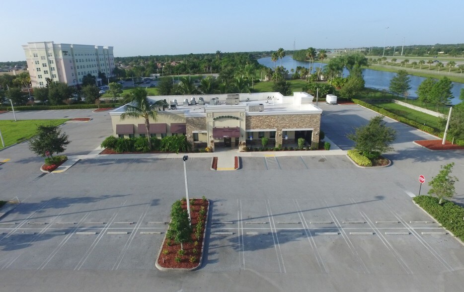 1880 SW Fountainview Blvd, Port Saint Lucie, FL à vendre - Aérien - Image 2 de 3