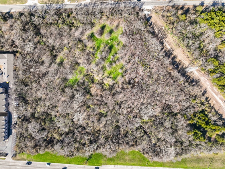 3500 Ledbetter dr, Dallas, TX for sale - Aerial - Image 2 of 10