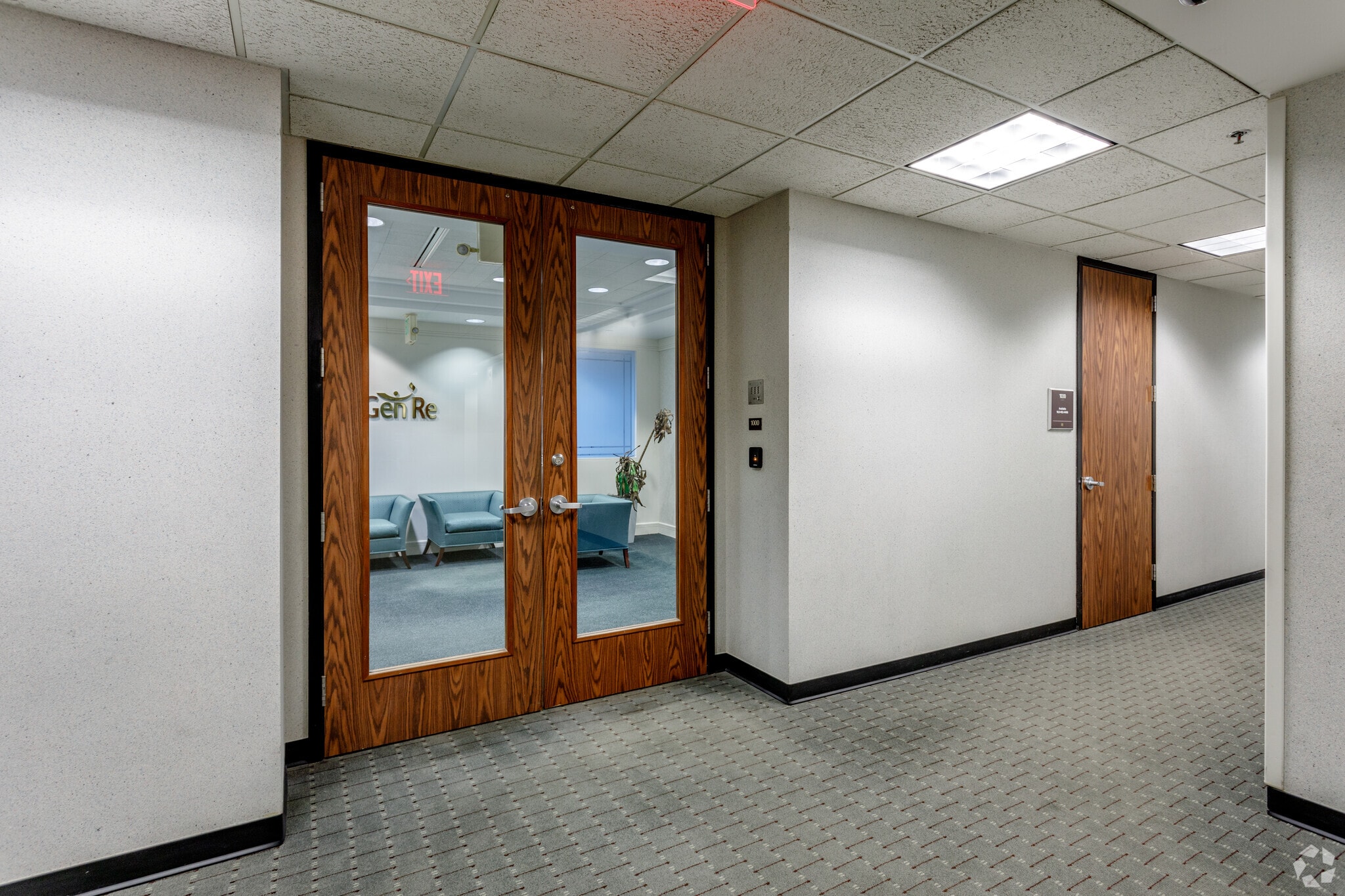 9225 Indian Creek Pky, Overland Park, KS for lease Interior Photo- Image 1 of 2