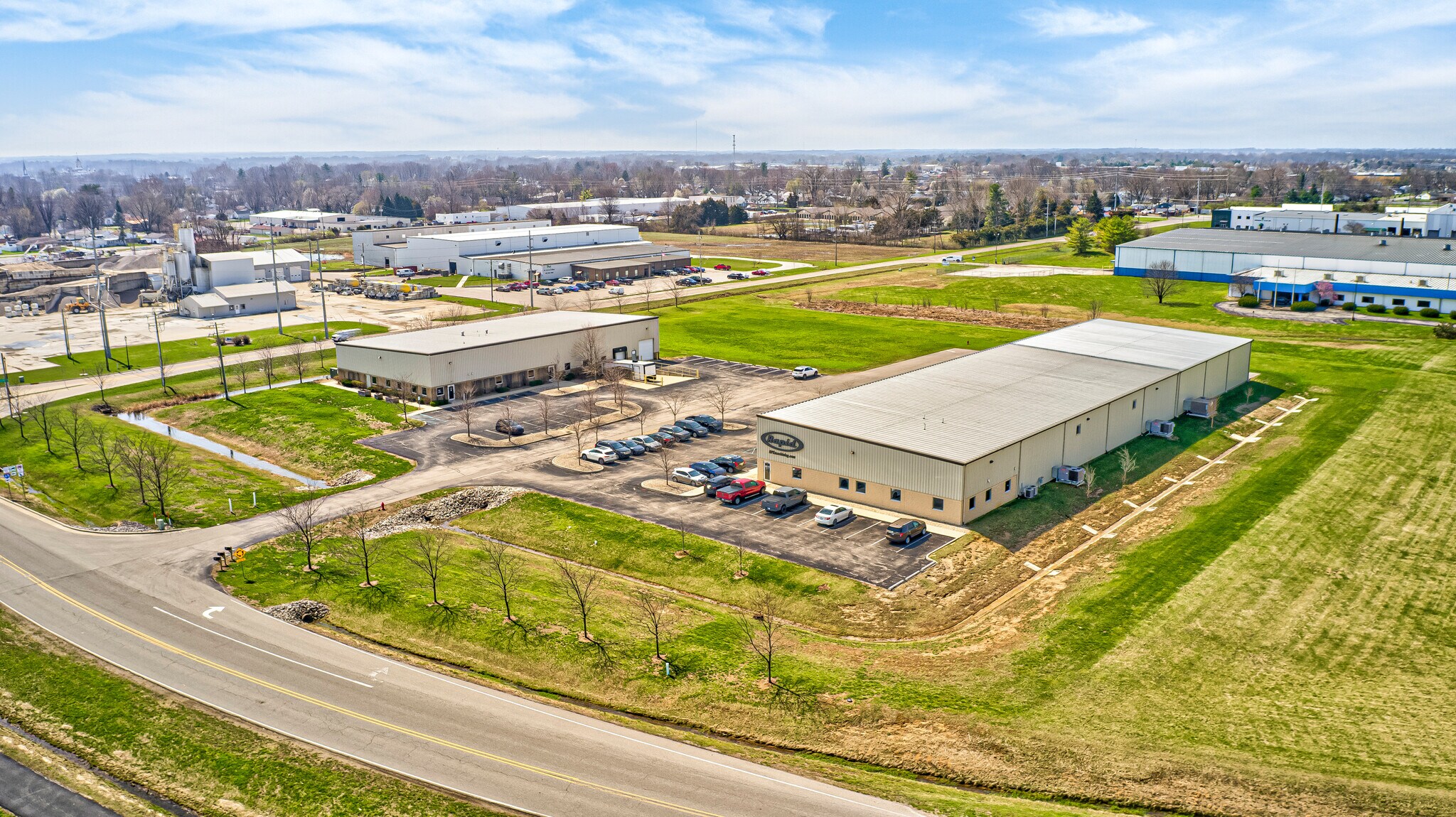 1400 Commerce Pkwy portefeuille de 3 propriétés à vendre sur LoopNet.ca Photo du bâtiment- Image 1 de 7