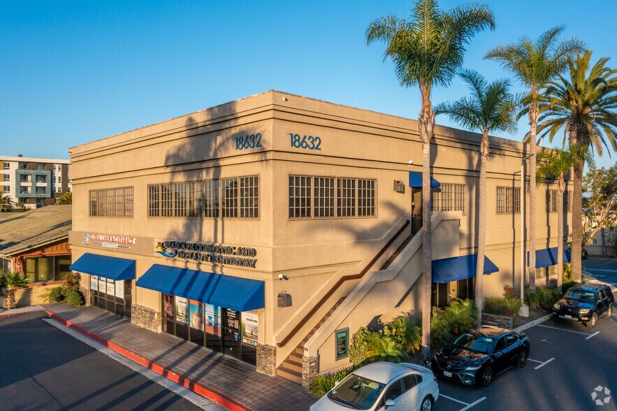 18632 Beach Blvd, Huntington Beach, CA à louer - Photo du bâtiment - Image 1 de 7