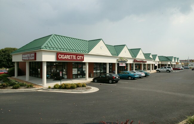 Plus de détails pour 551-595 Southpark Blvd, Colonial Heights, VA - Commerce de détail à louer