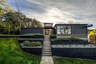 Plus de détails pour 13815 Ridgedale Dr, Hopkins, MN - Bureau à vendre