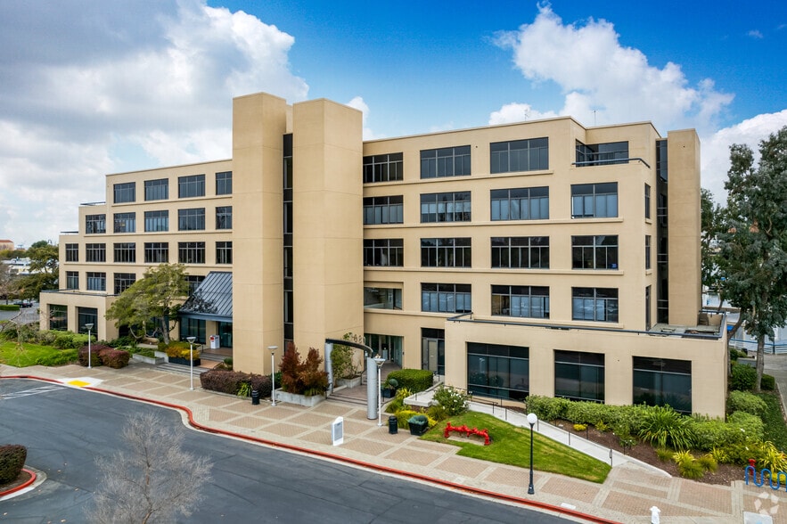 1080 Marina Village Pky, Alameda, CA for sale - Primary Photo - Image 1 of 6