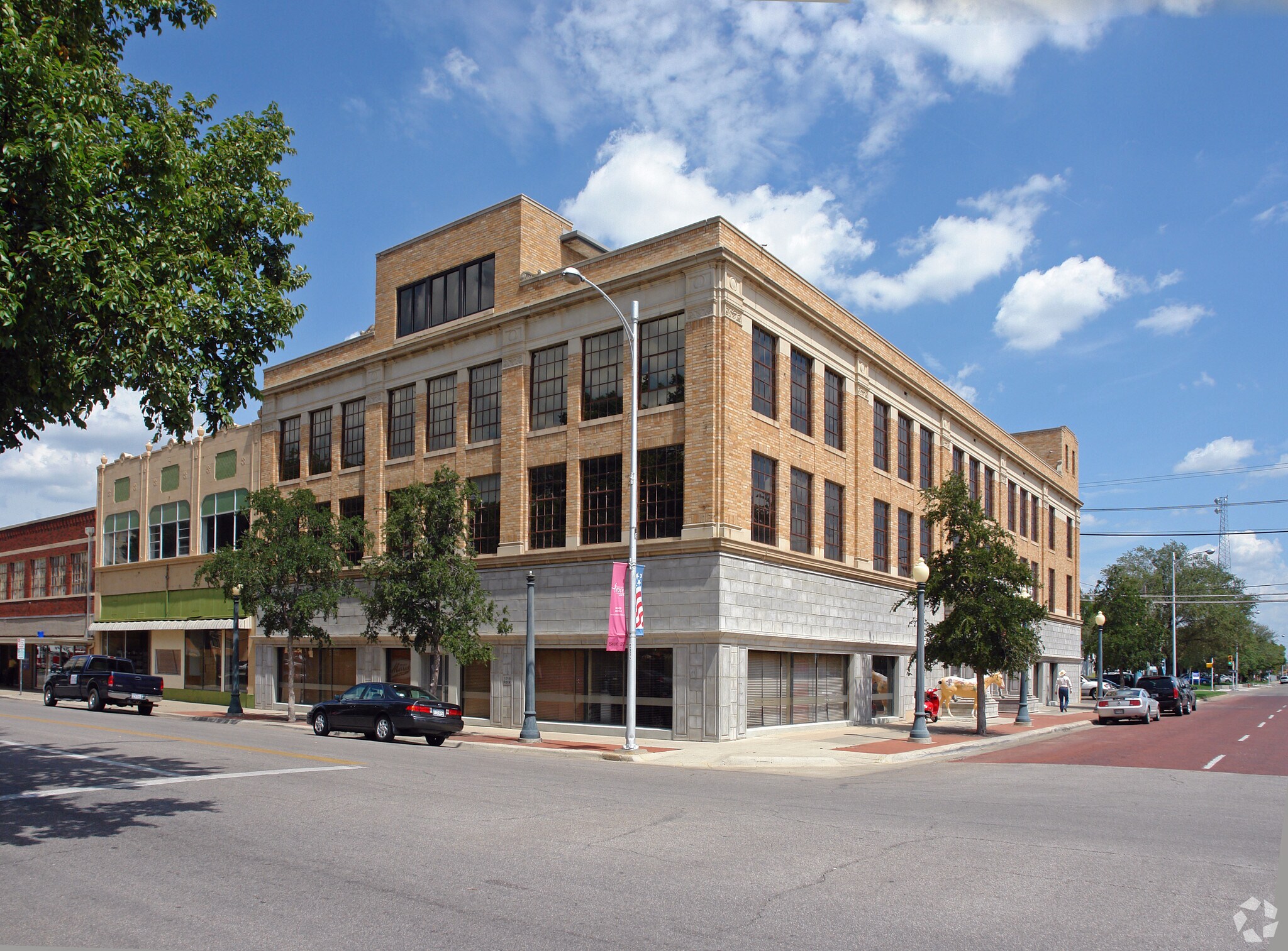 101 SE 11th St, Amarillo, TX for lease Building Photo- Image 1 of 15