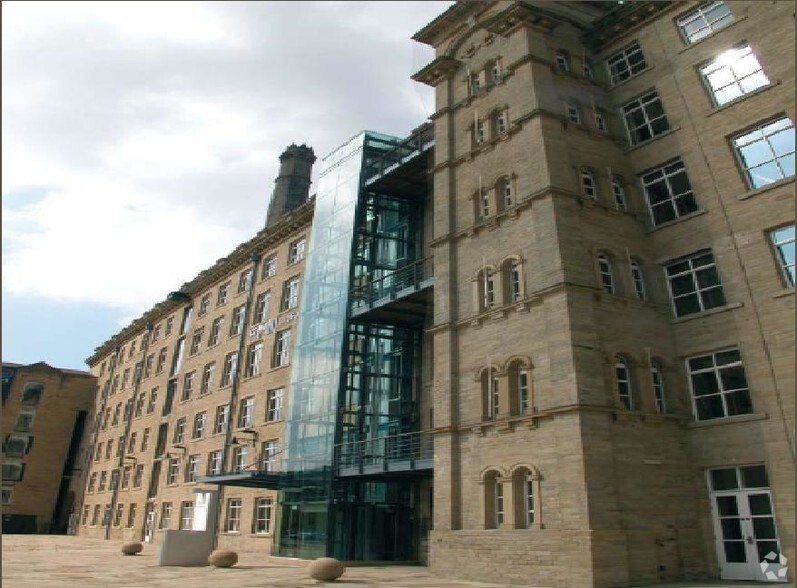 Dean Clough Mills, Halifax à louer - Photo principale - Image 1 de 5