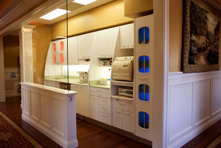 2372-2382 SE Bristol St, Newport Beach, CA à louer - Photo du bâtiment - Image 3 de 13