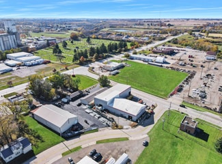 More details for 107 Caroline Dr, Bloomington, IL - Industrial for Sale