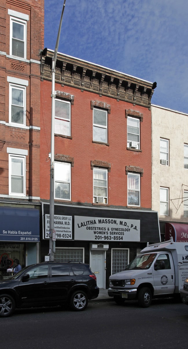 More details for 634 Newark Ave, Jersey City, NJ - Office/Medical for Lease