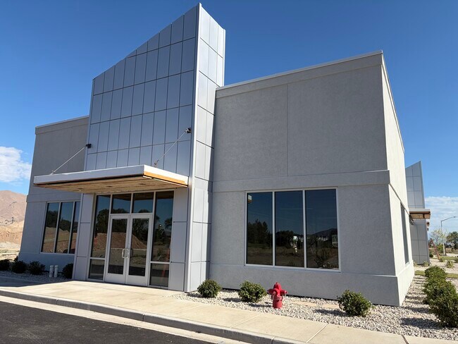 Plus de détails pour 922 S 1700 W, Payson, UT - Bureau/Commerce de détail à louer