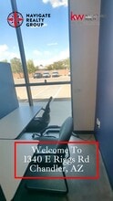 1340 E Riggs Rd, Chandler, AZ à louer - Vidéo sur l’inscription commerciale