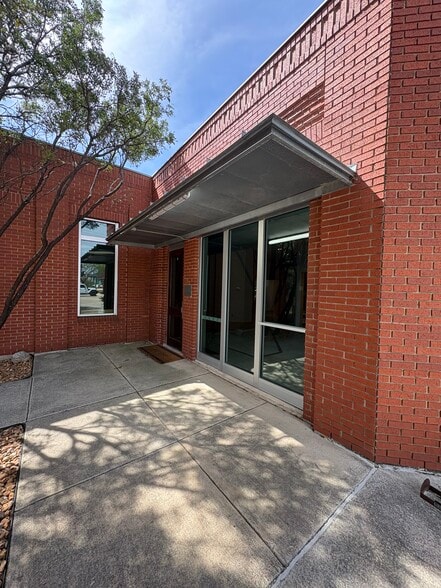 2702 N Loop 1604 E, San Antonio, TX for lease - Building Photo - Image 2 of 11