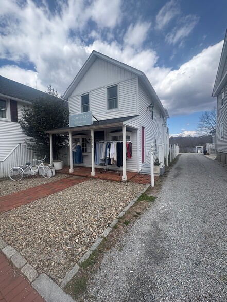 685 Boston Post Rd, Madison, CT for sale - Building Photo - Image 2 of 9