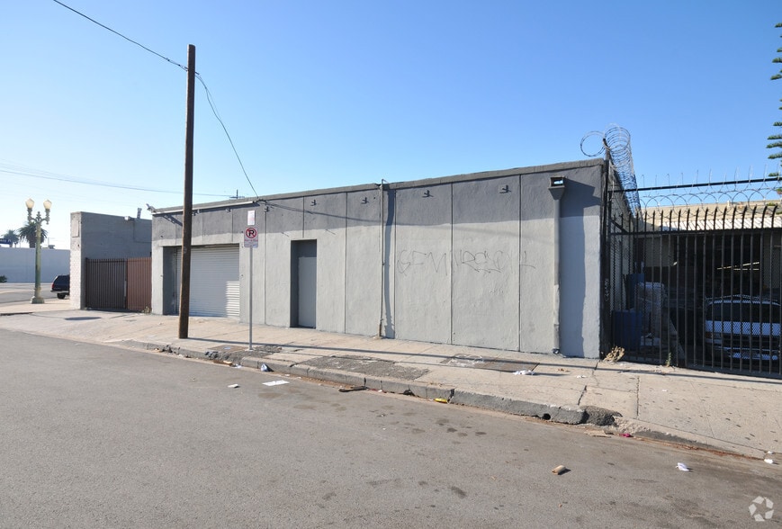 118 W 36th St, Los Angeles, CA for sale - Building Photo - Image 2 of 3