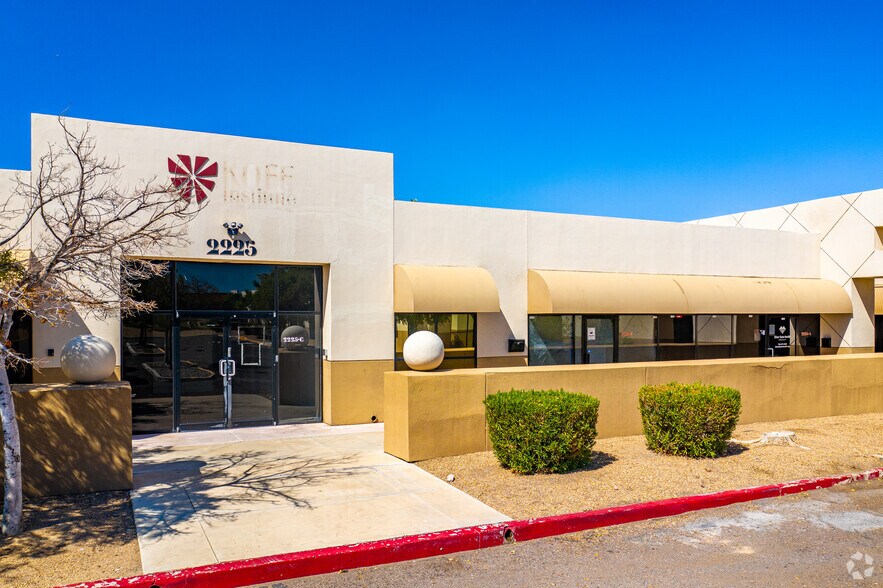 2215-2389 Renaissance Dr, Las Vegas, NV for lease - Building Photo - Image 2 of 5