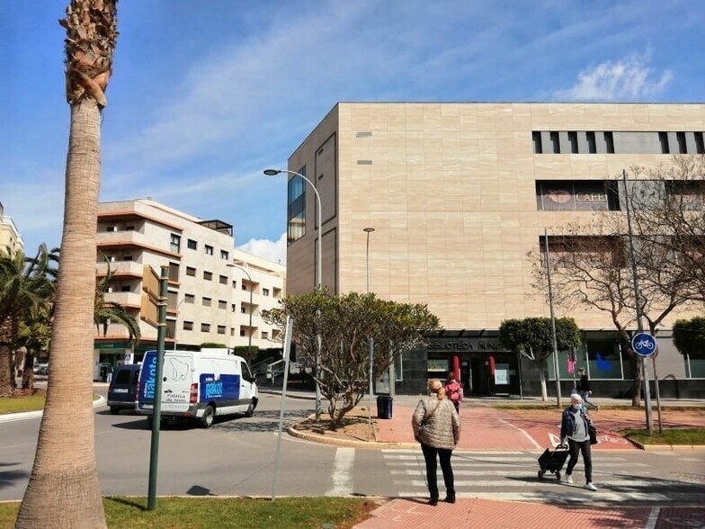 Office in El Ejido, Almería for lease - Building Photo - Image 3 of 13
