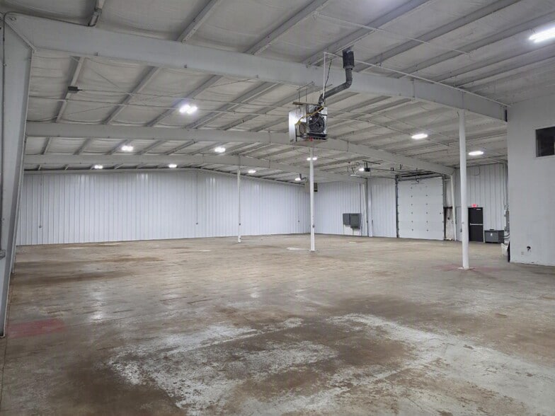 53115 Faith Ave, Elkhart, IN à louer - Photo du bâtiment - Image 2 de 8