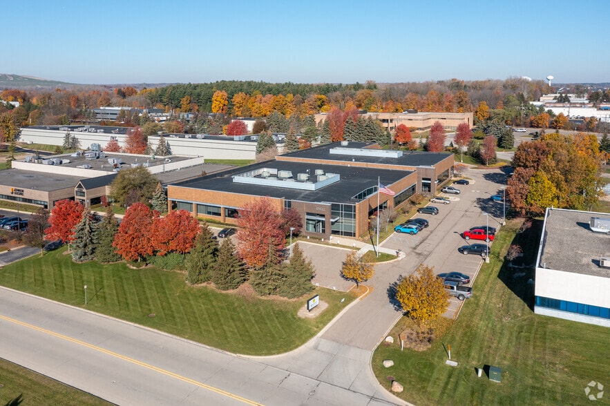 47632 Halyard Dr, Plymouth, MI for sale - Aerial - Image 3 of 14