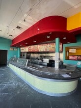 17800-17812 Bellflower Blvd, Bellflower, CA à louer Photo intérieure- Image 2 de 2