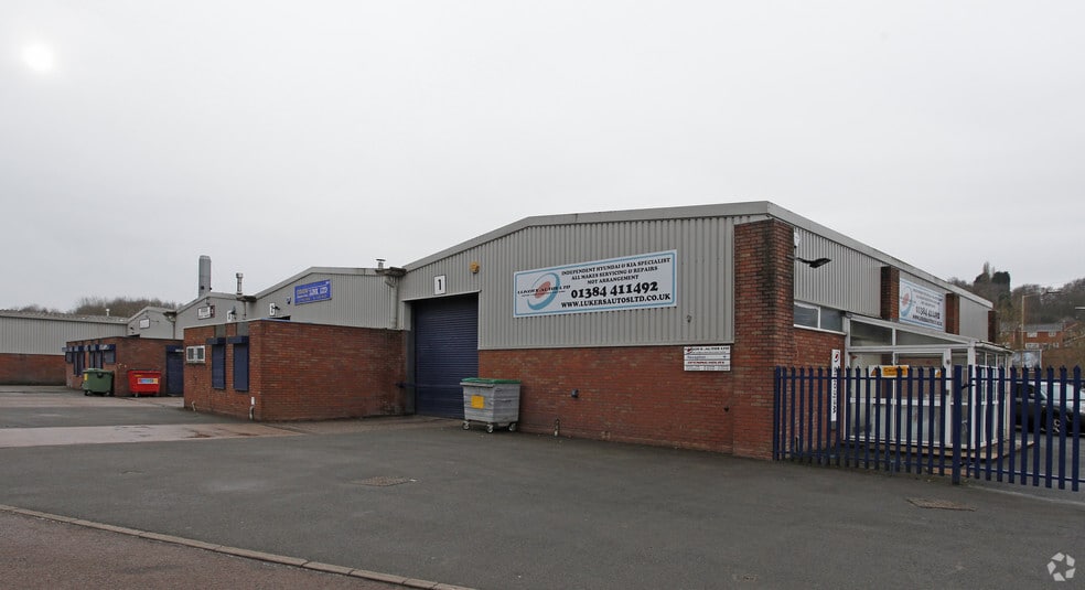 Cradley Rd, Cradley Heath for lease - Building Photo - Image 3 of 8