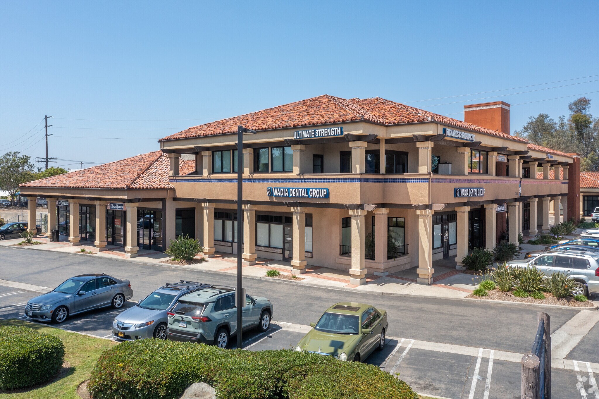 1320-1340 W Valley Pky, Escondido, CA for lease Building Photo- Image 1 of 18