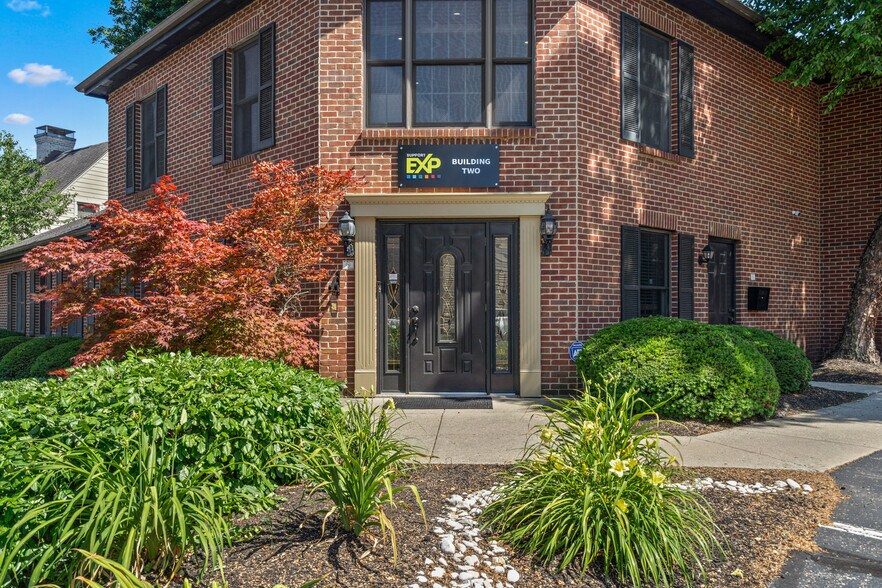 830 E Franklin St, Centerville, OH à vendre - Photo du bâtiment - Image 3 de 41