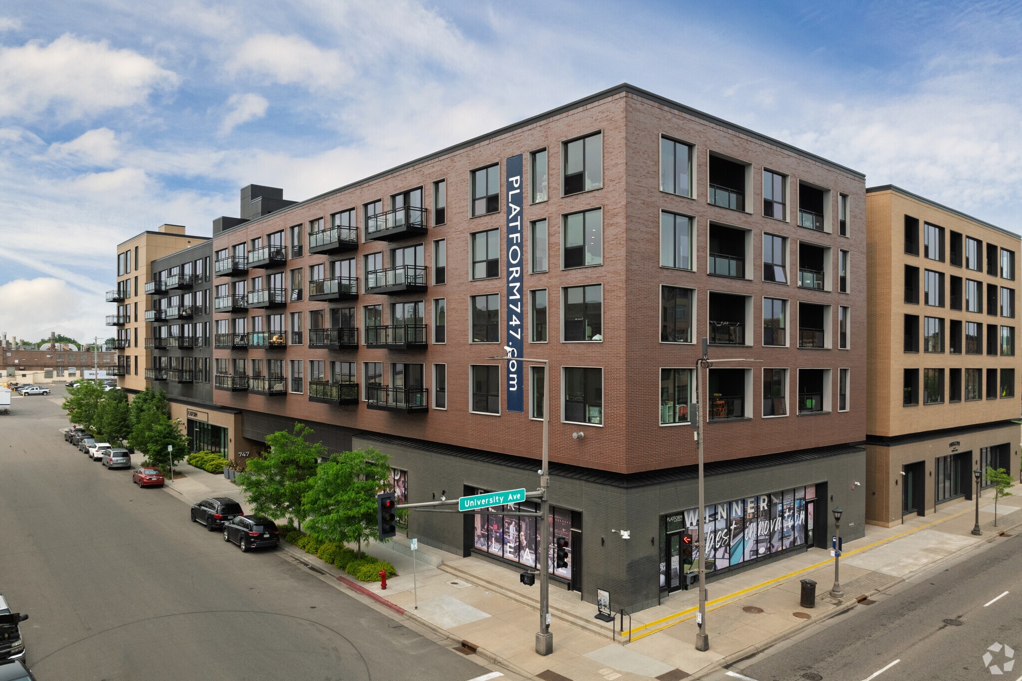 747 Hampden Ave, Saint Paul, MN à vendre Photo principale- Image 1 de 31