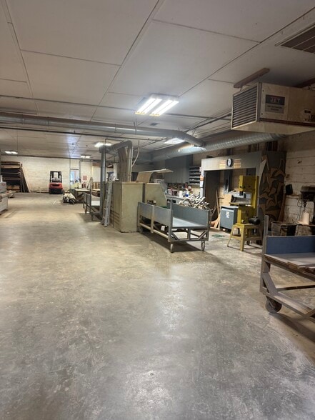 65 Angus St, Trussville, AL à vendre - Photo du bâtiment - Image 2 de 7