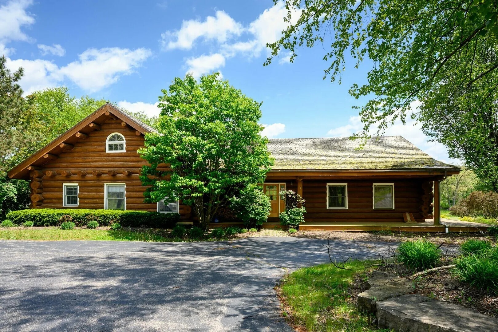 4418 Richmond Rd, Ringwood, IL for sale Primary Photo- Image 1 of 32