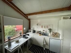 Milton Cmn, Great Milton for lease Interior Photo- Image 2 of 5