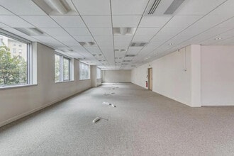 2 Rue Mozart, Clichy for lease Interior Photo- Image 1 of 6