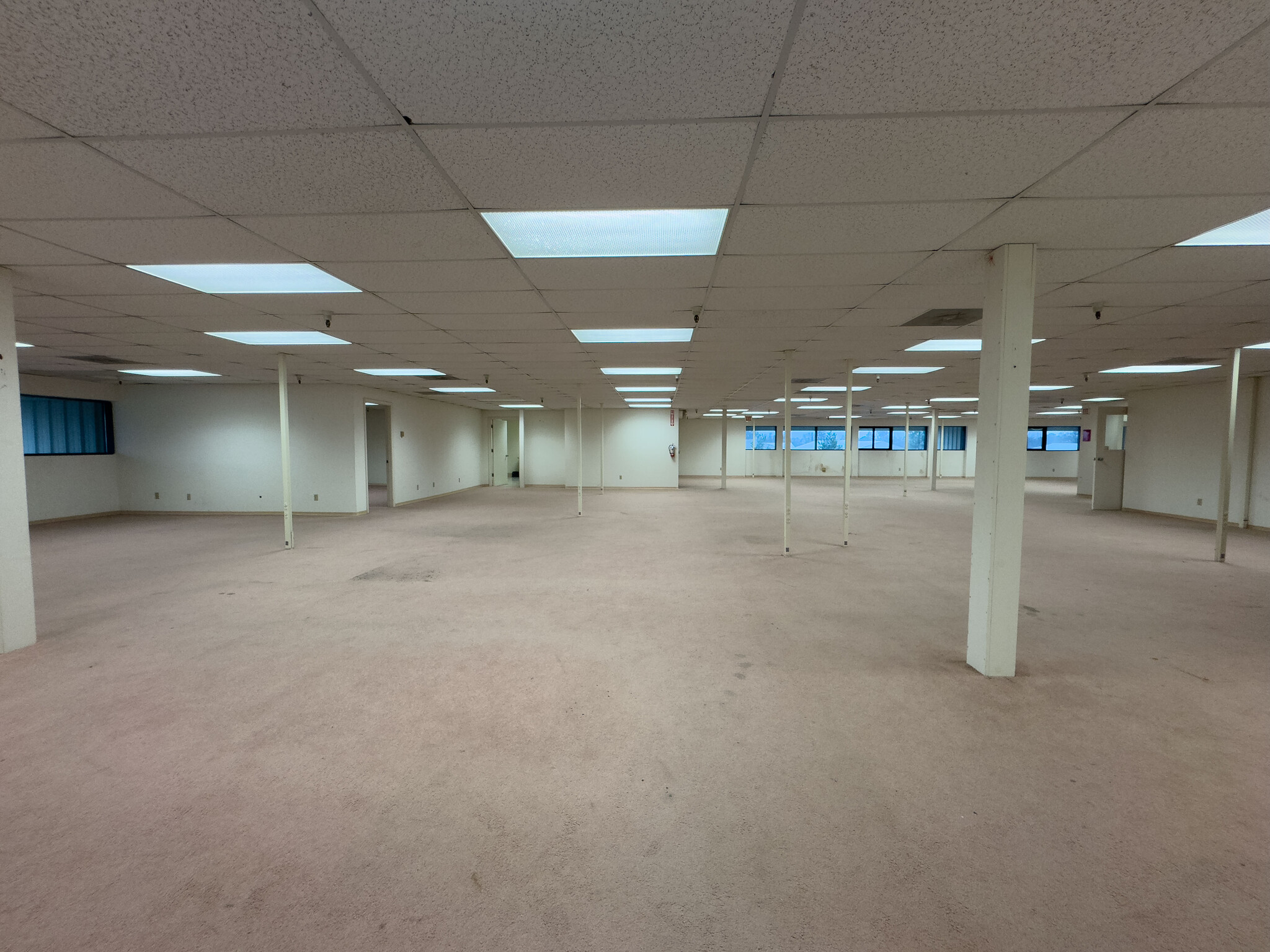 4300-4356 Caterpillar Rd, Redding, CA for lease Building Photo- Image 1 of 22