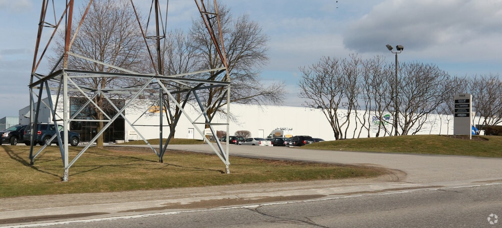 5068-5070 Whitelaw Rd, Guelph/Eramosa, ON à louer - Photo du bâtiment - Image 3 de 19