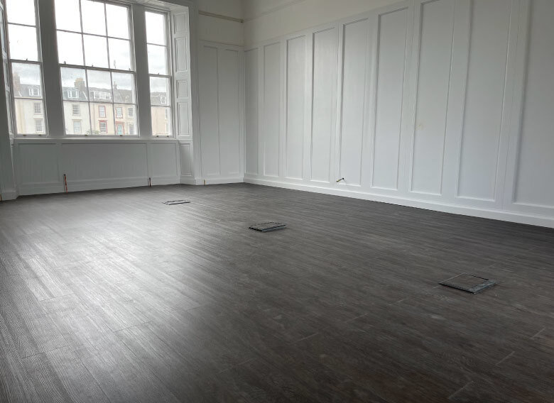 18 Wellington Sq, Ayr à louer - Photo du bâtiment - Image 3 de 8