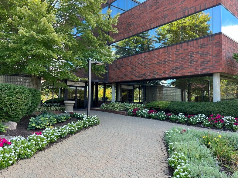 5784 Widewaters Pky, Dewitt, NY for lease - Building Photo - Image 2 of 4