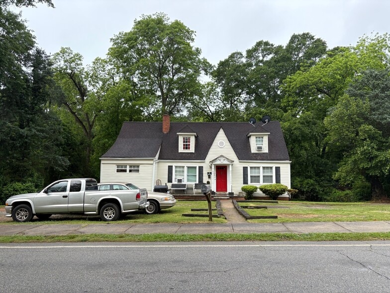 711 W Main St, Thomaston, GA à vendre - Photo principale - Image 1 de 3