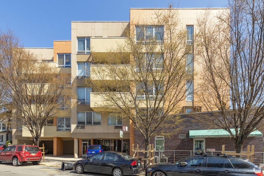 1103 Cortelyou Rd, Brooklyn, NY for lease - Building Photo - Image 3 of 7