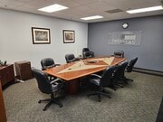 400 PLAZA CONFERENCE ROOM