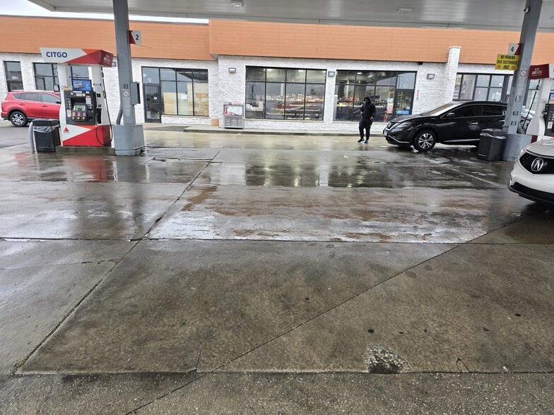 590 W Lincoln Hwy, Chicago Heights, IL for lease - Building Photo - Image 2 of 7