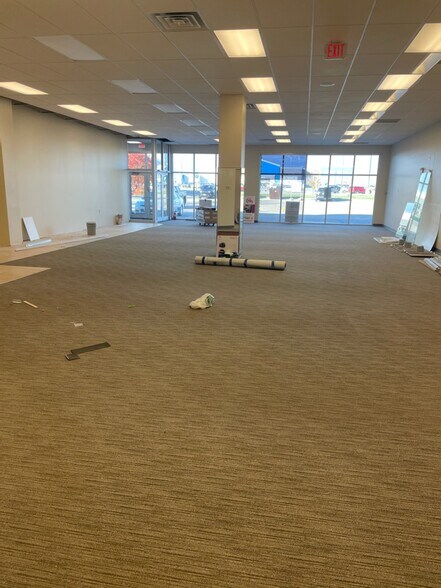 809 26th St SW, Jamestown, ND à louer - Photo intérieure - Image 2 de 4