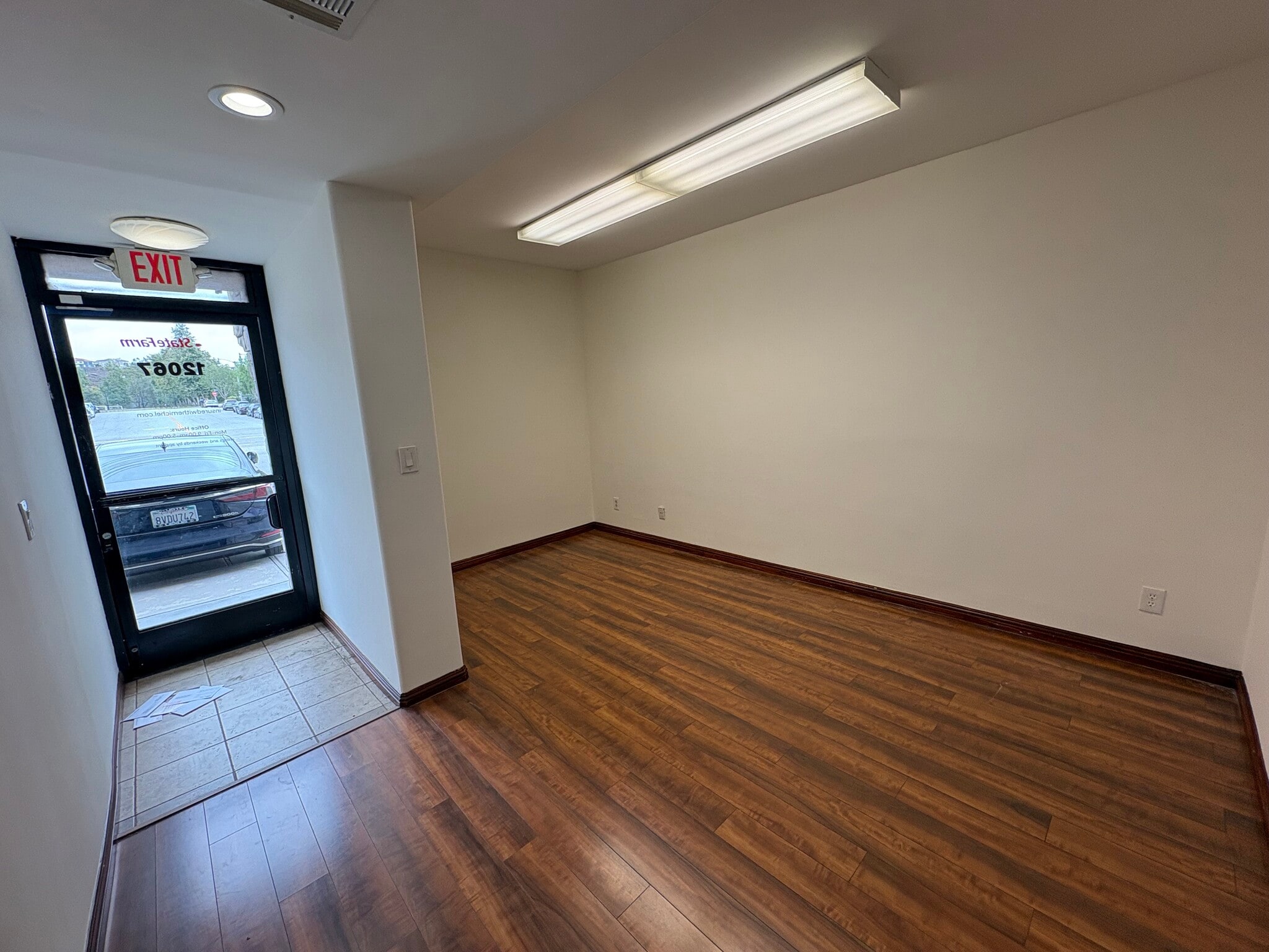 12065-12069 Jefferson Blvd, Culver City, CA for lease Interior Photo- Image 1 of 9