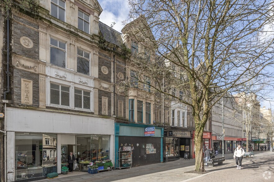 158-159 Commercial St, Newport for sale - Primary Photo - Image 1 of 4