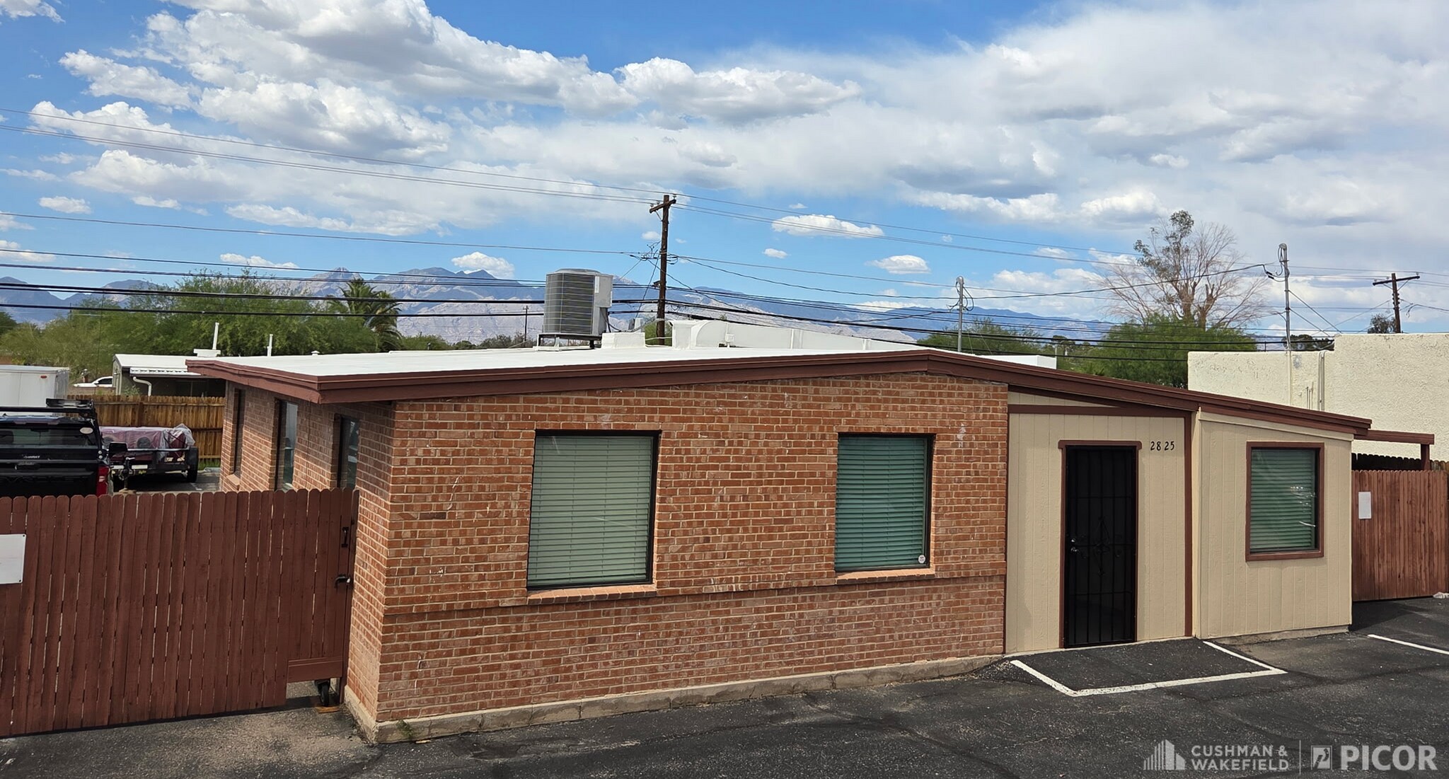 2825 E 22nd St, Tucson, AZ à vendre Photo principale- Image 1 de 7
