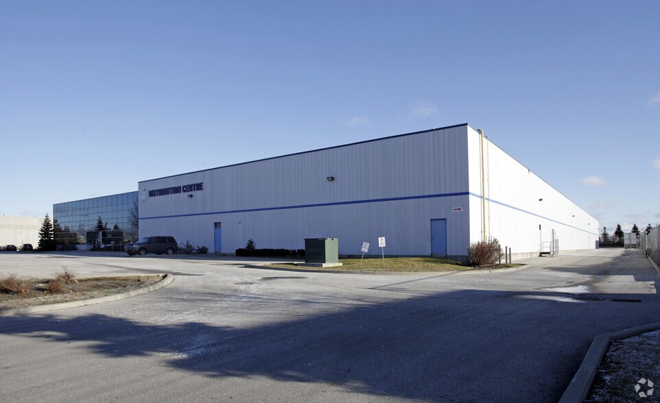 441 Chrislea Rd, Vaughan, ON à vendre - Photo du bâtiment - Image 2 de 3