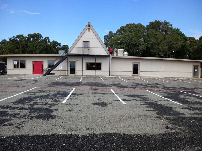 3601 E Hwy 67, Cleburne, TX for lease - Primary Photo - Image 1 of 9